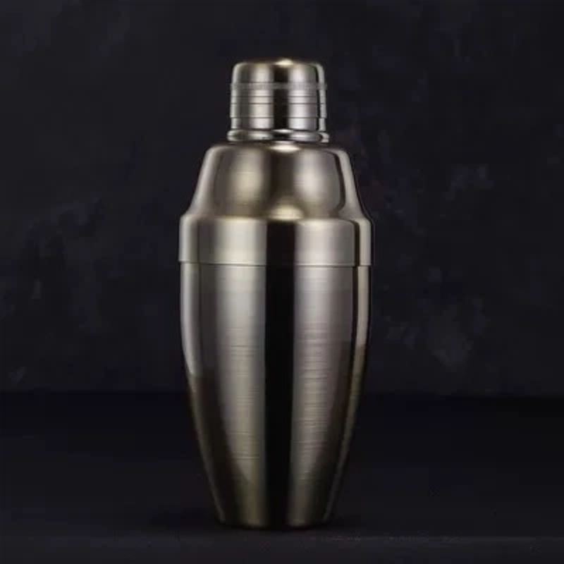 easy cocktails with a shaker