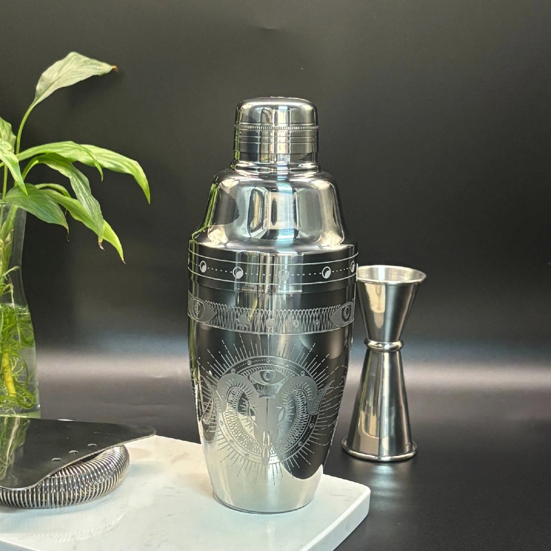Triple Ram Skull Mystic Eye Etched 3-Piece Cobbler Shaker